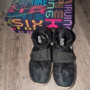 Nike Kyrie 6 "Jet Black White" (Big Boy Size 6.5)